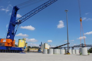 Verladung im Hafen Rendsburg